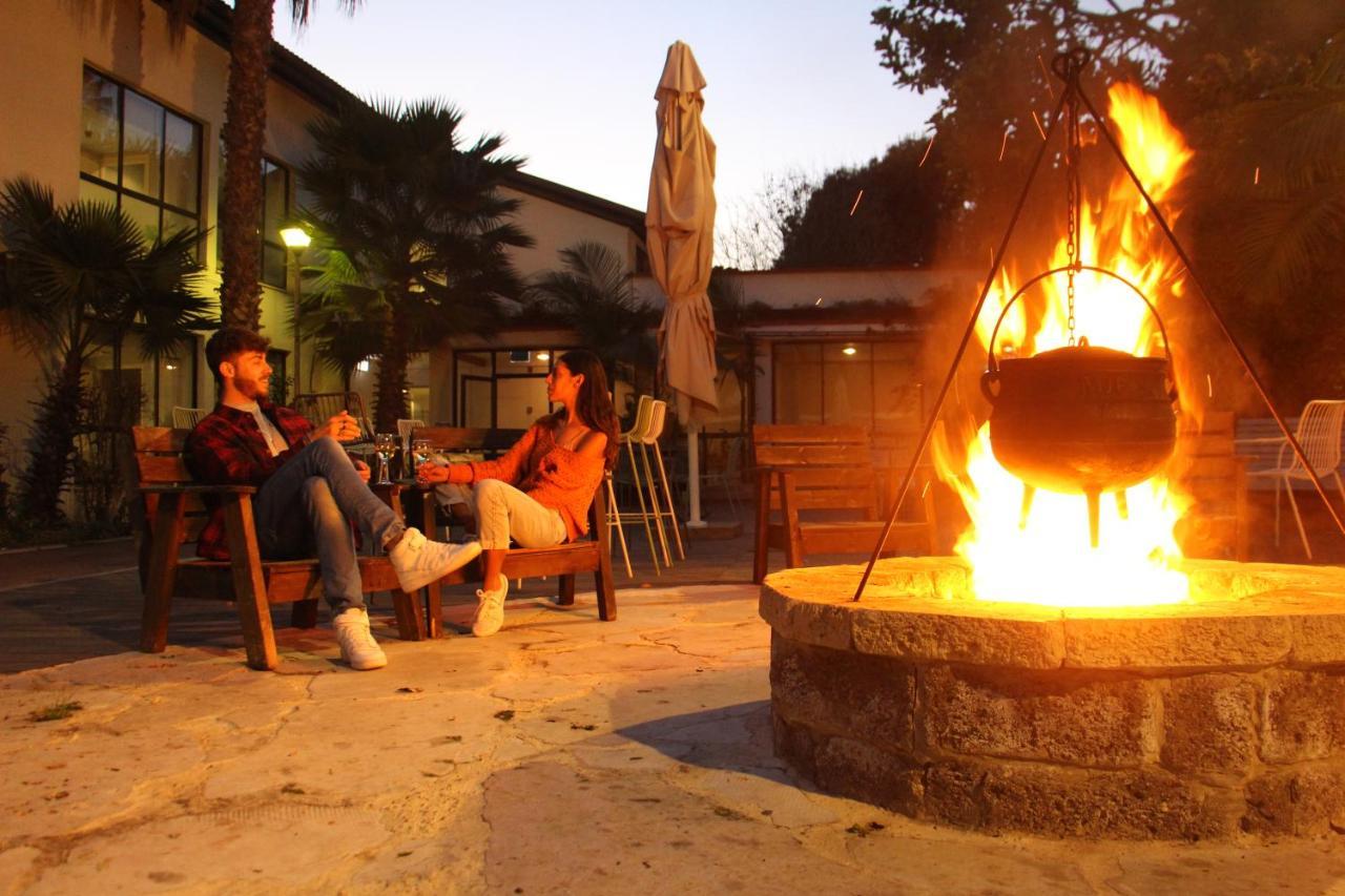 Eden Inn Zikhron Ya'akov Exterior photo