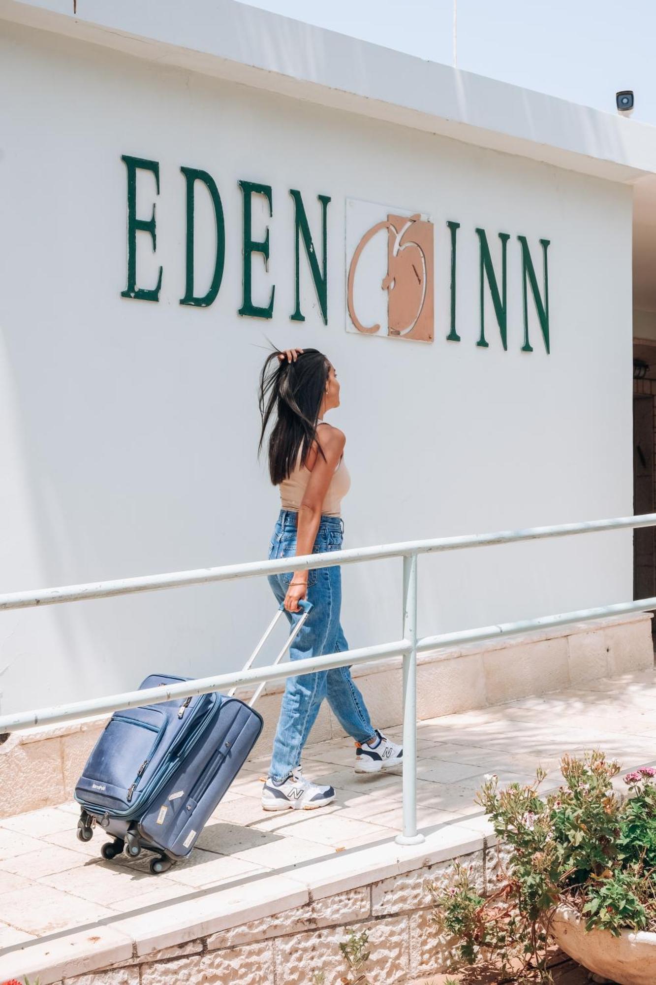 Eden Inn Zikhron Ya'akov Exterior photo