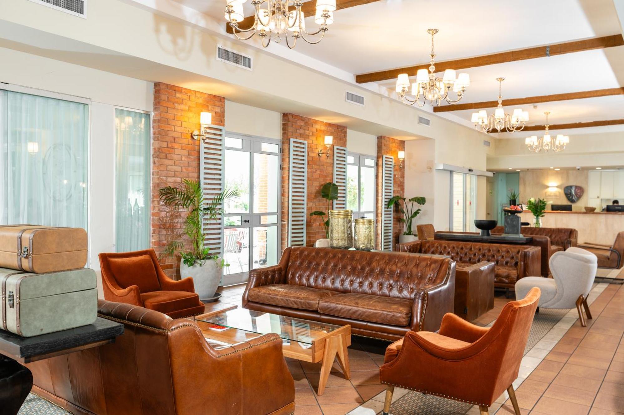 Eden Inn Zikhron Ya'akov Exterior photo